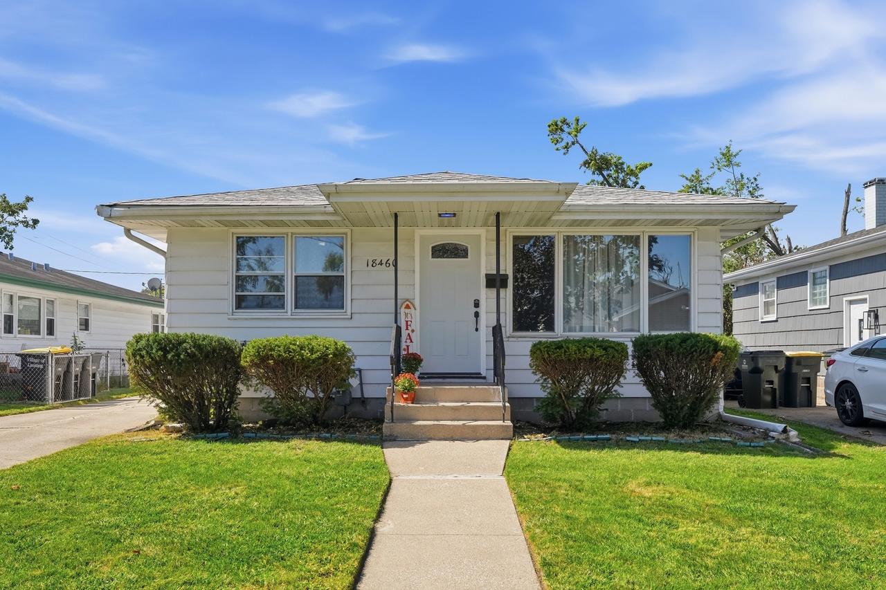 18460 Oakwood Ave., Lansing, IL 60438
