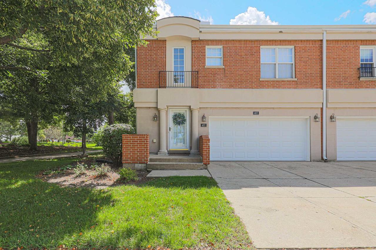 407 Town Place Cir., Buffalo Grove, IL 60089