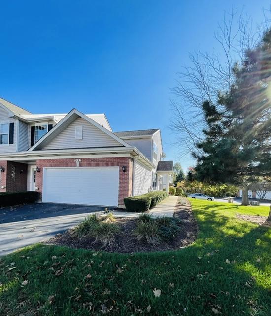 521 N Red Deer Rd., Round Lake, IL 60073