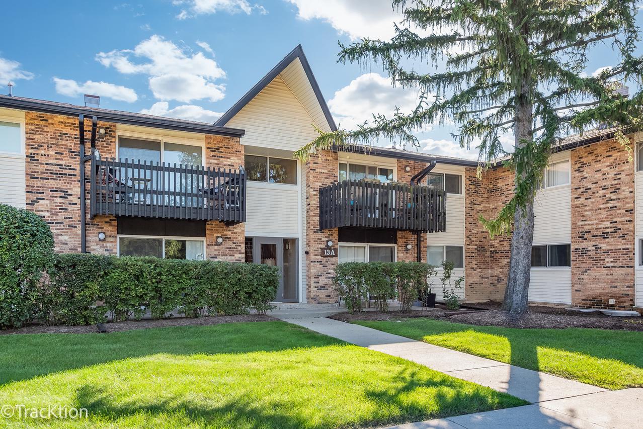 13a Kingery Quarter #203, Willowbrook, IL 60527