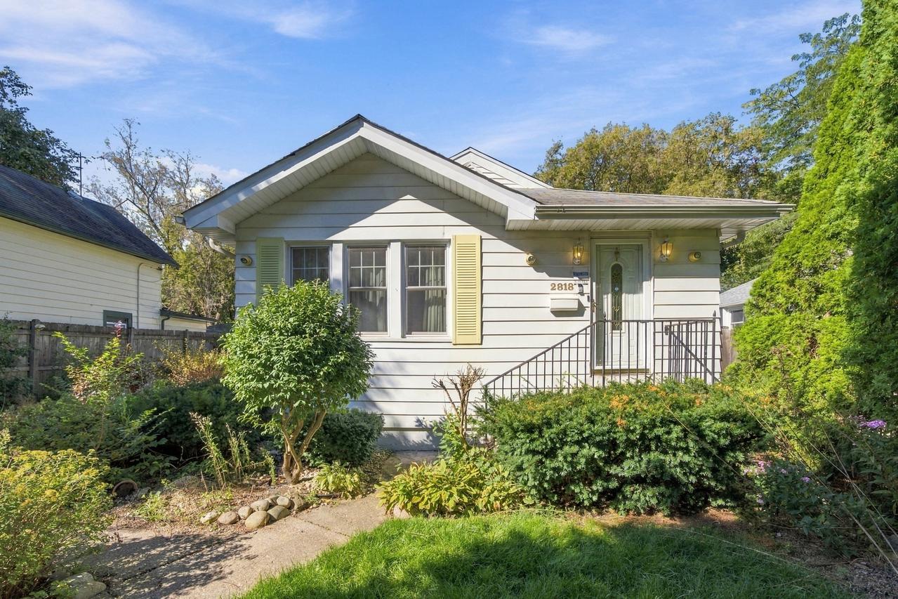 2818 Elisha Ave., Zion, IL 60099