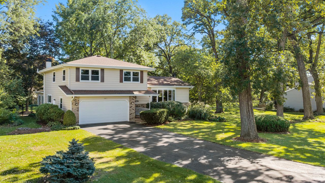 9N879 Beckman Tr., Elgin, IL 60124