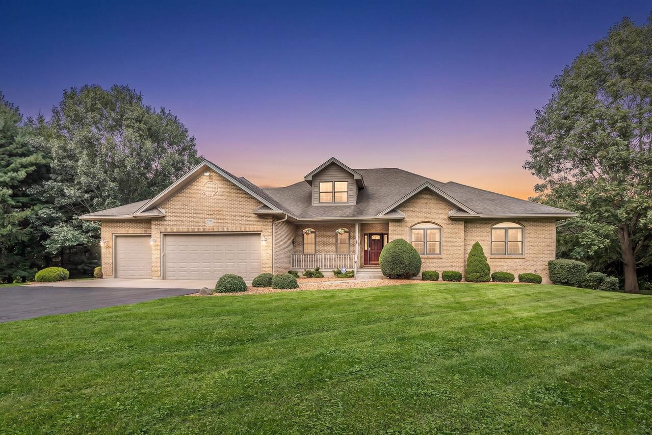 2506 Mustang Tr., Woodstock, IL 60098