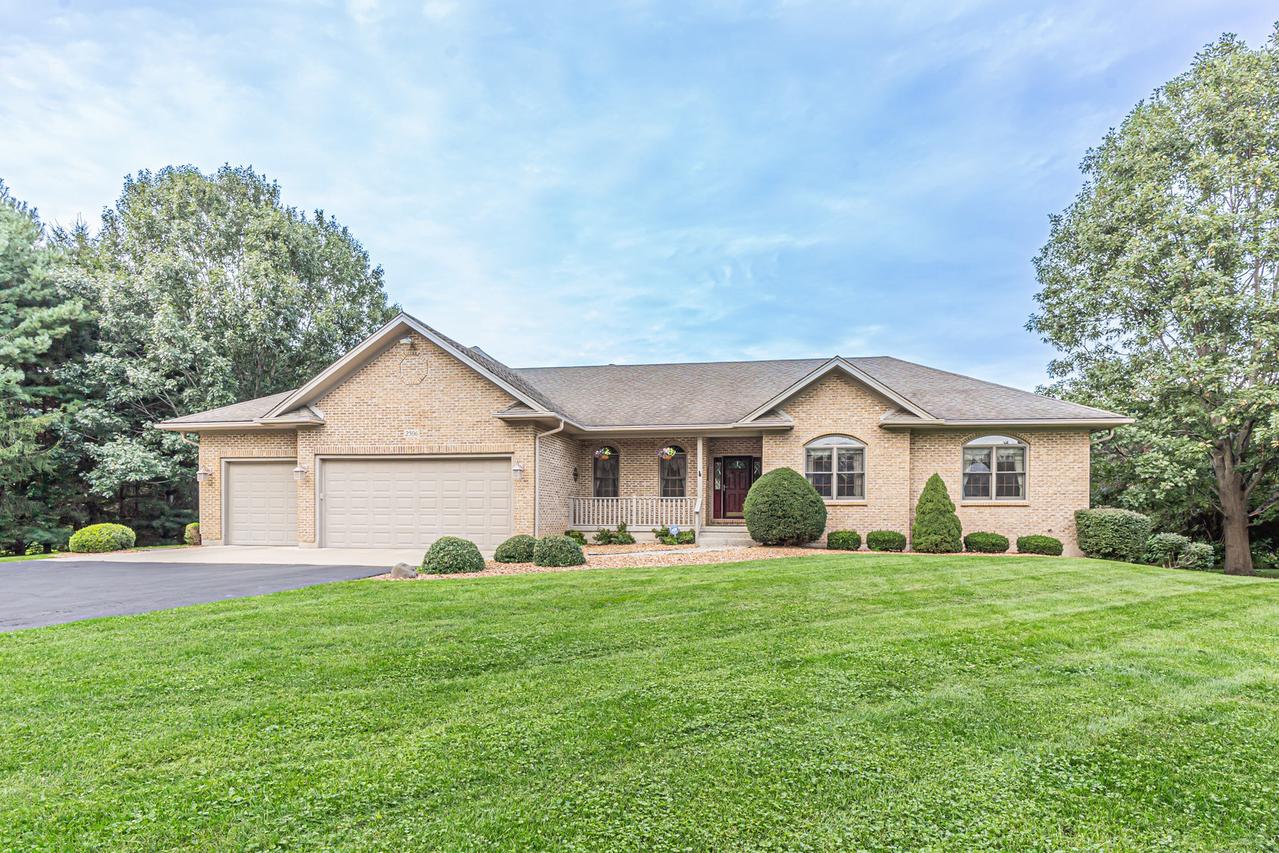 2506 Mustang Tr., Woodstock, IL 60098