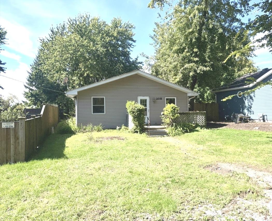 208 W Wapella St., Minooka, IL 60447