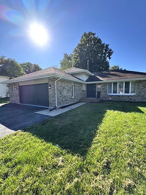 1221 174th St., East Hazel Crest, IL 60429