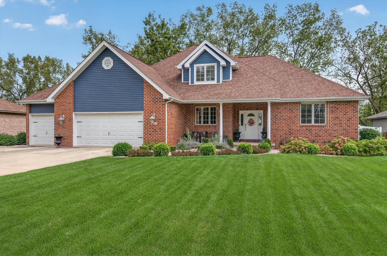 341 Hans Brinker Rd., Peotone, IL 60468