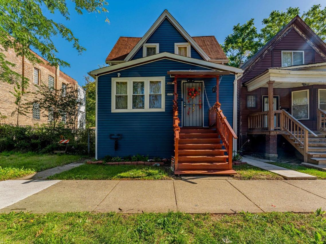 5727 S Hermitage Ave., Chicago, IL 60636