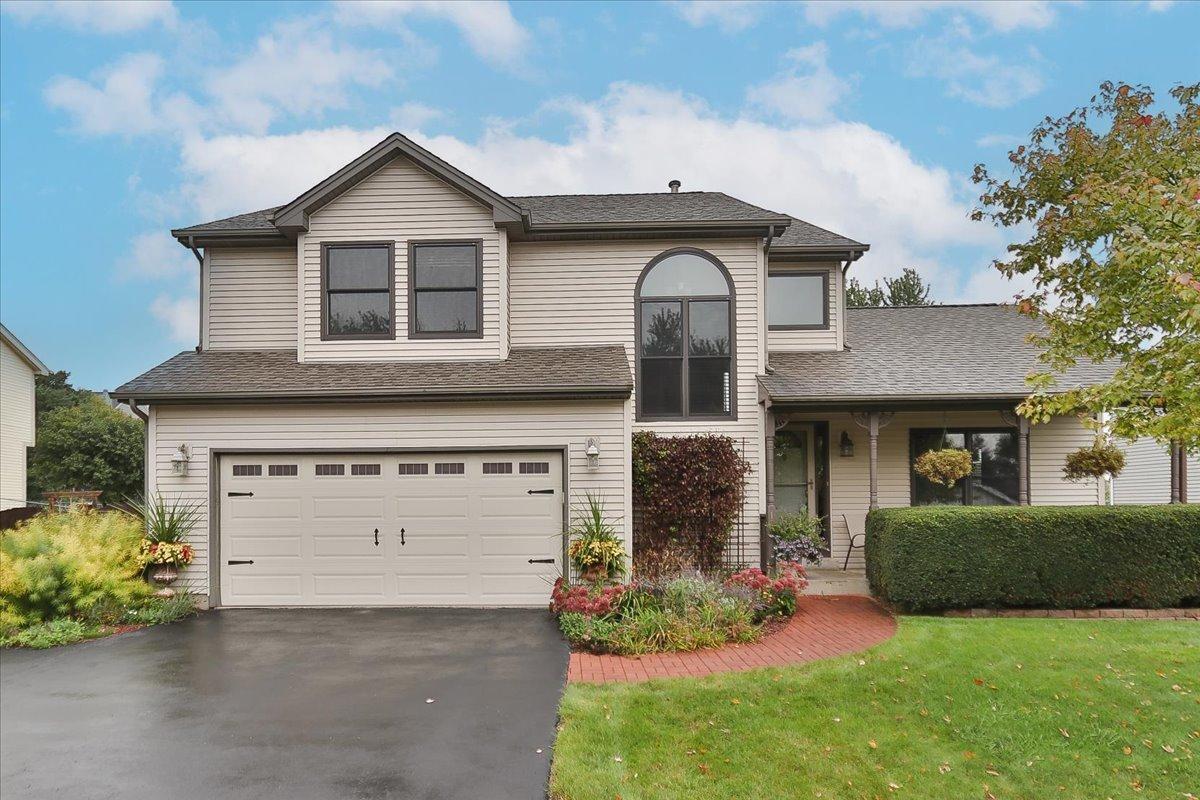 10616 Carl St., Huntley, IL 60142