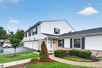 New Homes with Master Bedrooms on the 1st Floor in Elk Grove Village: September 26th to October 2nd