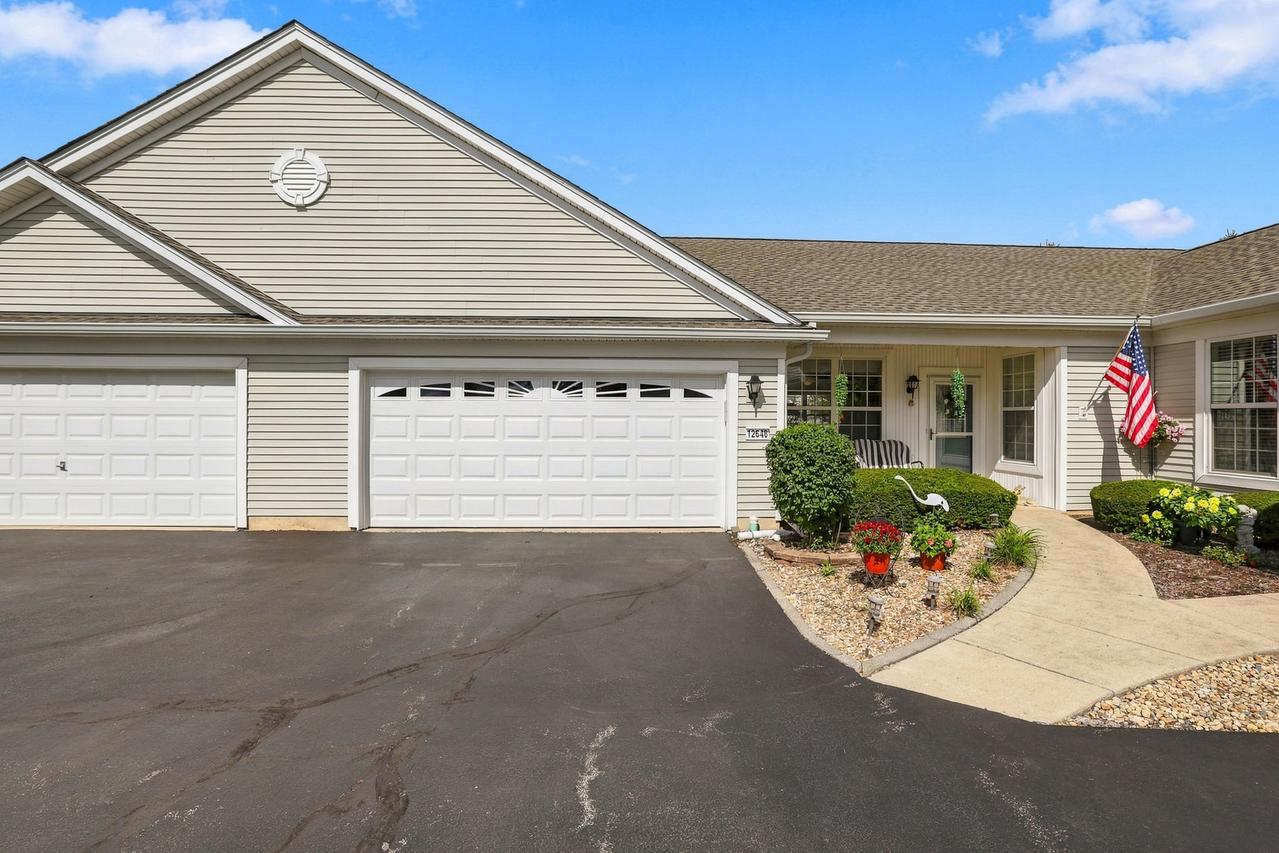 12648 Rock Island Tr., Huntley, IL 60142