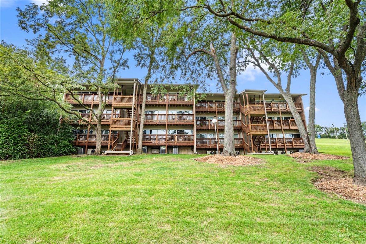 5803 Oakwood Dr. #2D, Lisle, IL 60532