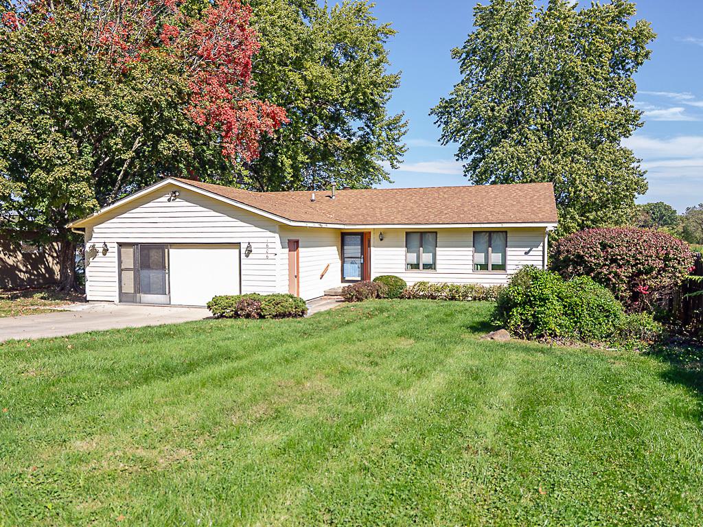 1606 W South Shore Dr., Mahomet, IL 61853