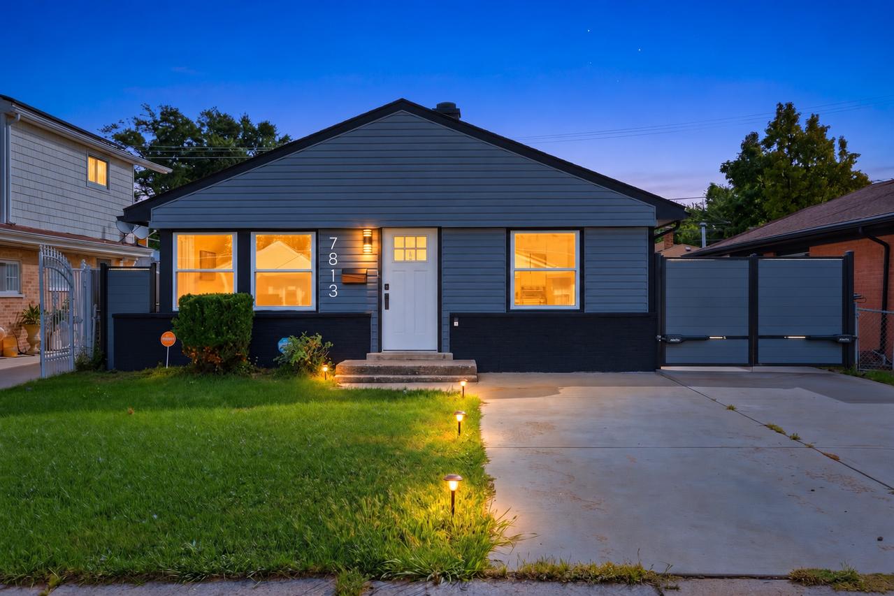 7813 S Kenton Ave., Chicago, IL 60652