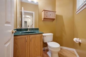 88 Fulbright Ln., Schaumburg, IL 60194