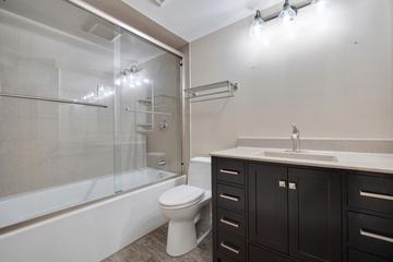 88 Fulbright Ln., Schaumburg, IL 60194