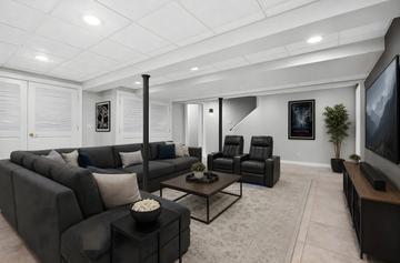 88 Fulbright Ln., Schaumburg, IL 60194