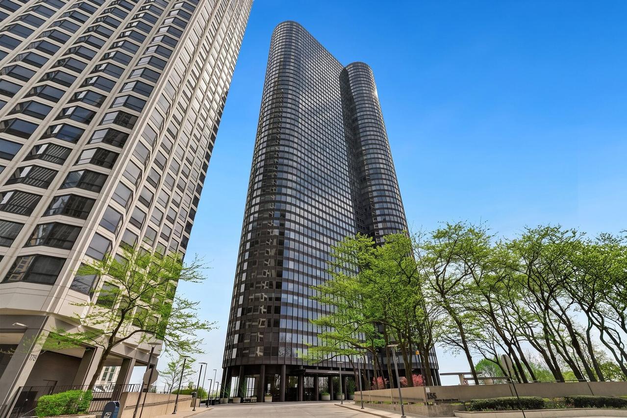 155 N Harbor Dr. #4913, Chicago, IL 60601