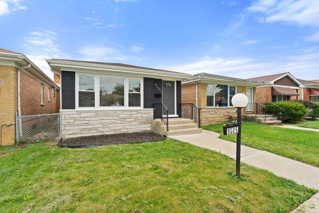 9625 S Lowe Ave., Chicago, IL 60628