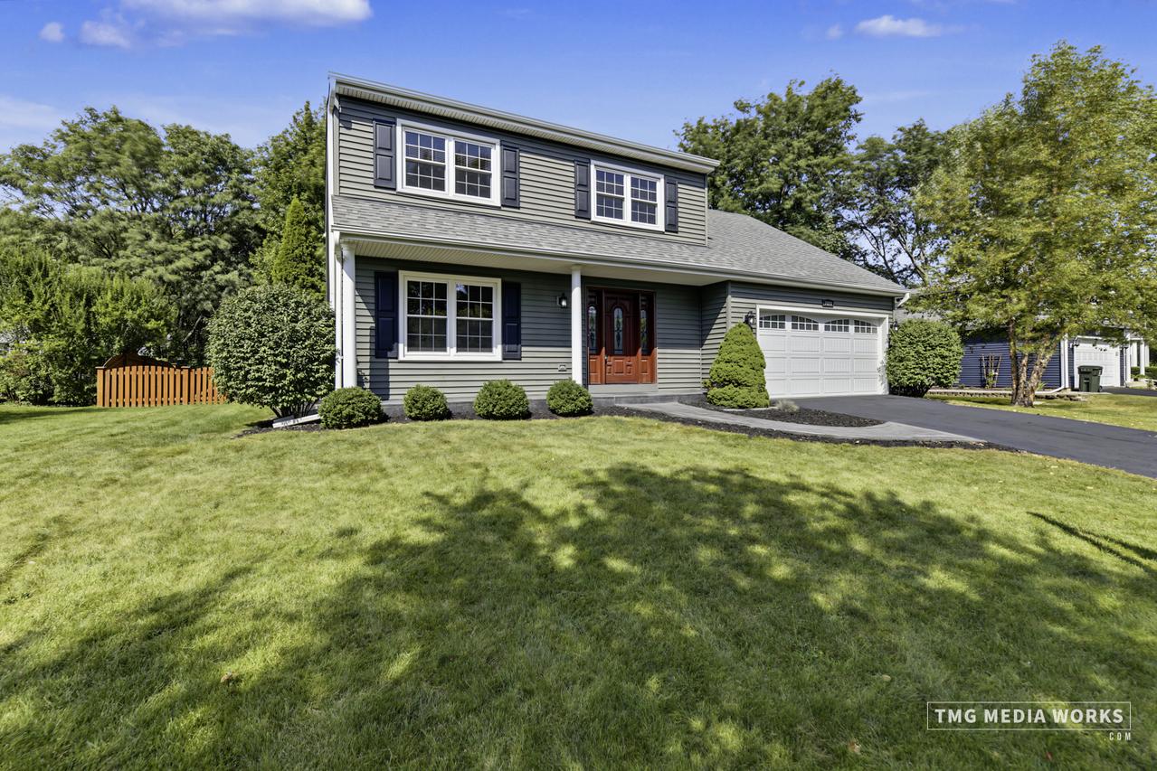 2820 Springdale Cir., Naperville, IL 60564