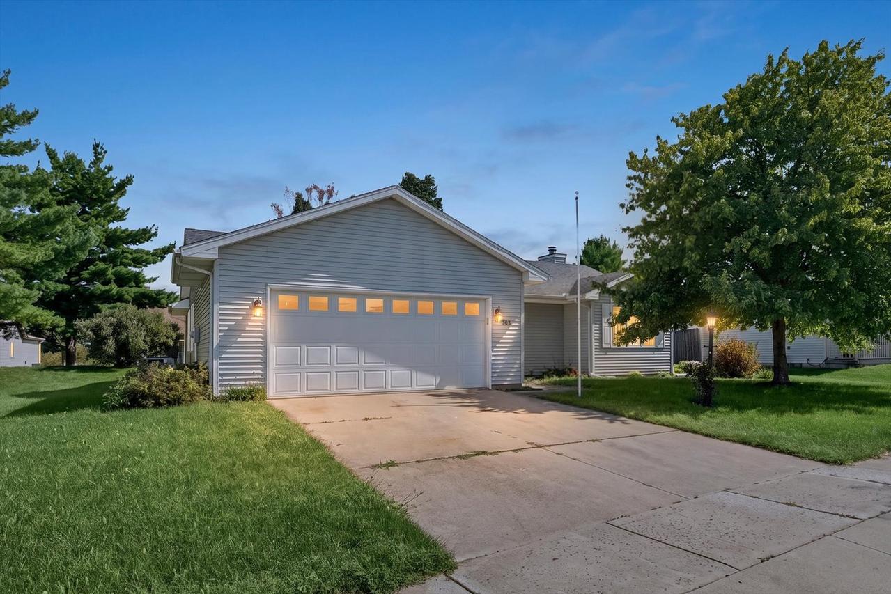 508 Wesley Ave., Savoy, IL 61874