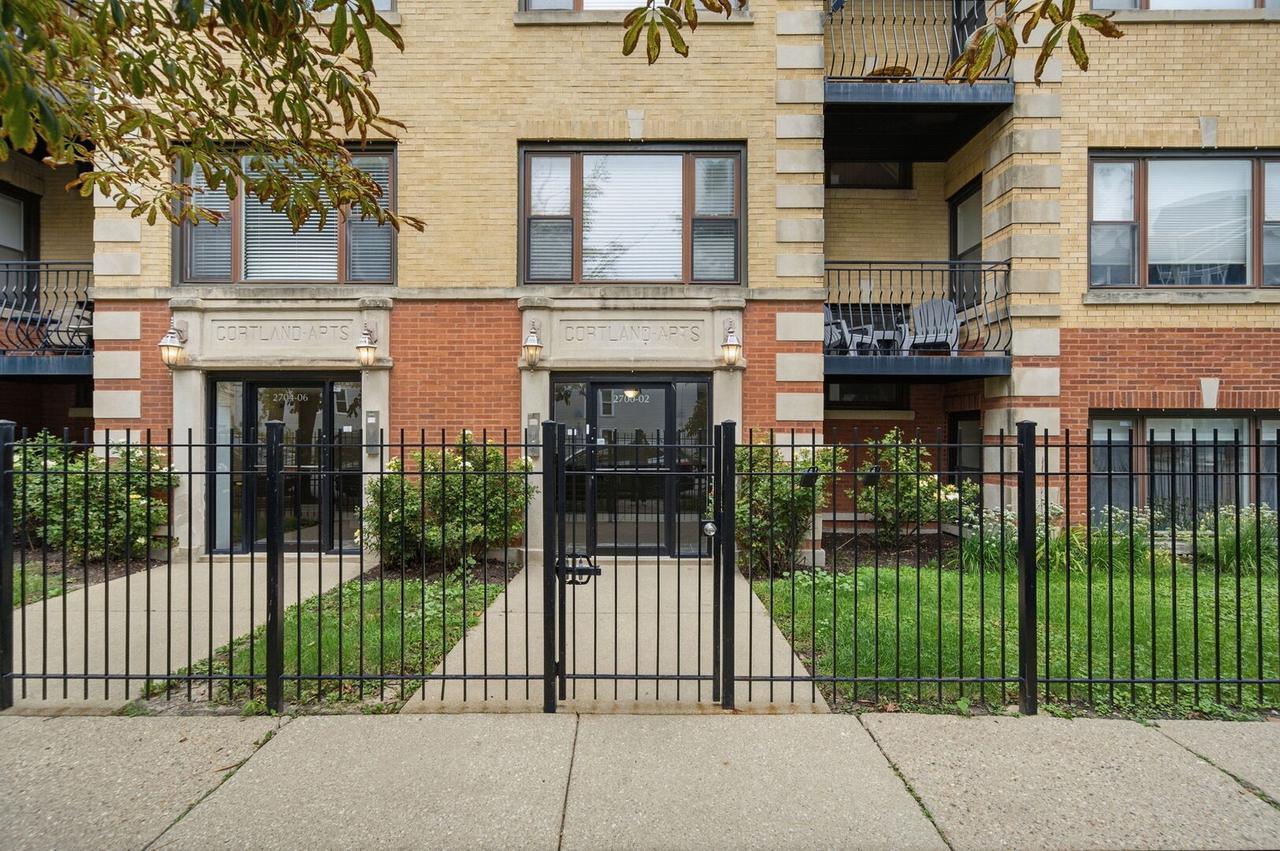 2700 W Cortland Ave. #G, Chicago, IL 60647