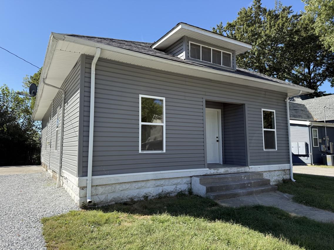 810 N Monroe St., Marion, IL 62959