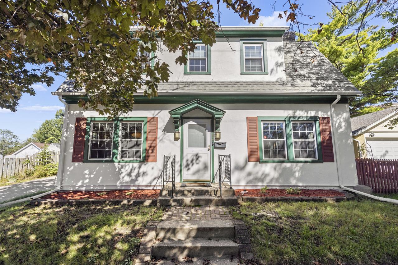 1842 Crosby St., Rockford, IL 61107