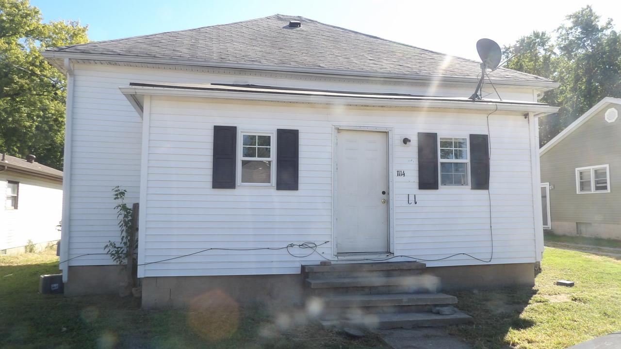 1114 S Mckinley St., Harrisburg, IL 62946