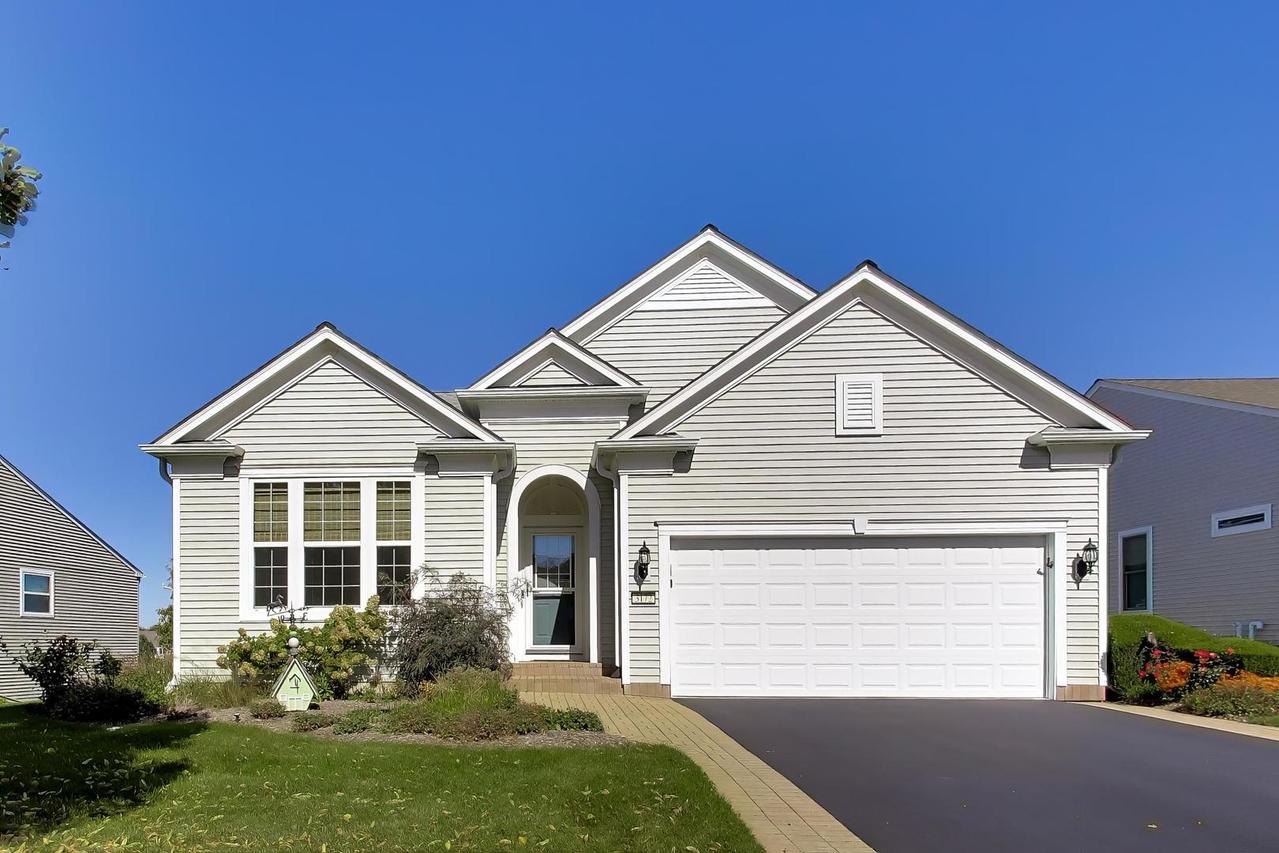 3172 Ravinia Cir., Mundelein, IL 60060