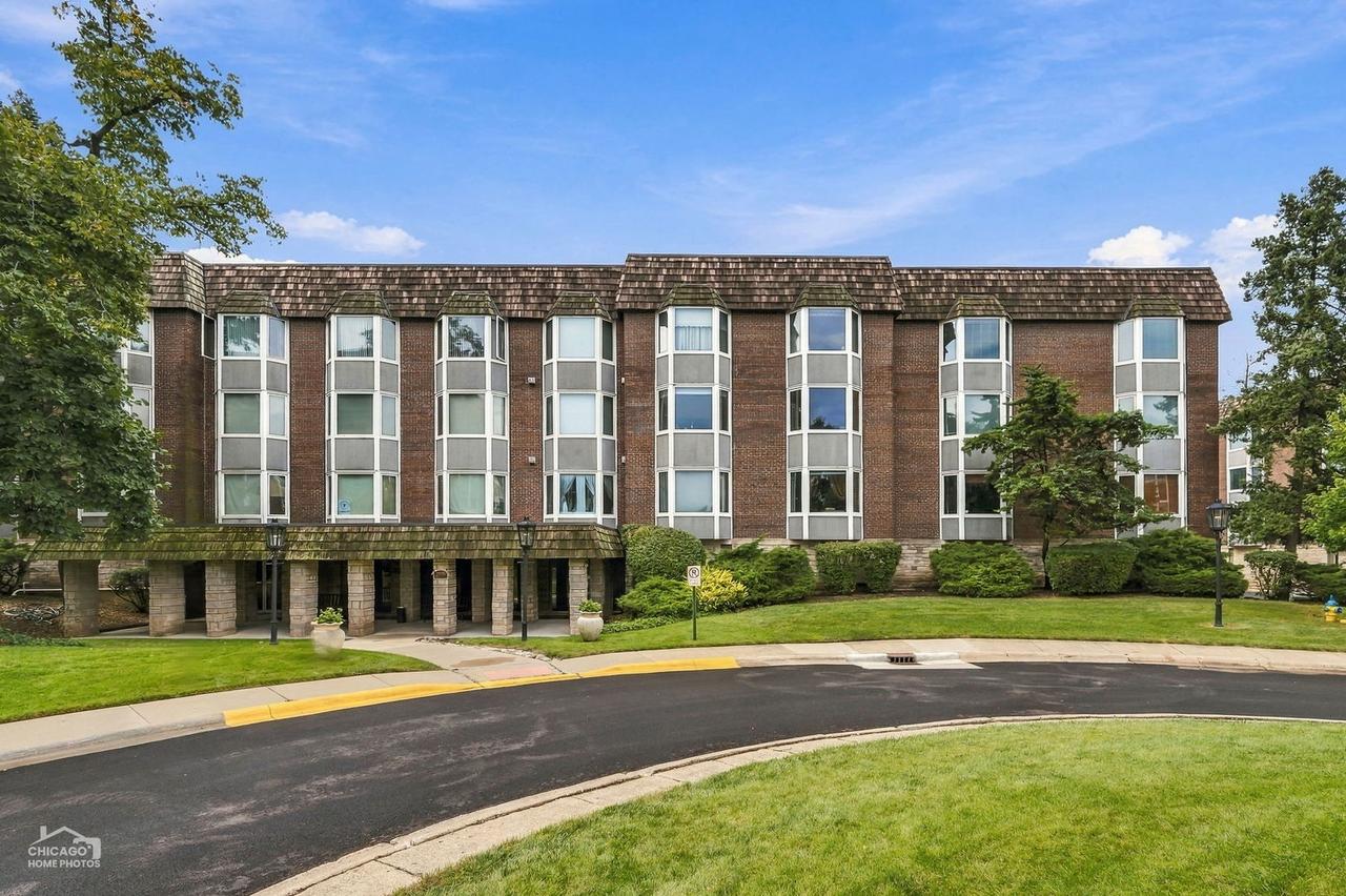 2600 Windsor Mall #3E, Park Ridge, IL 60068