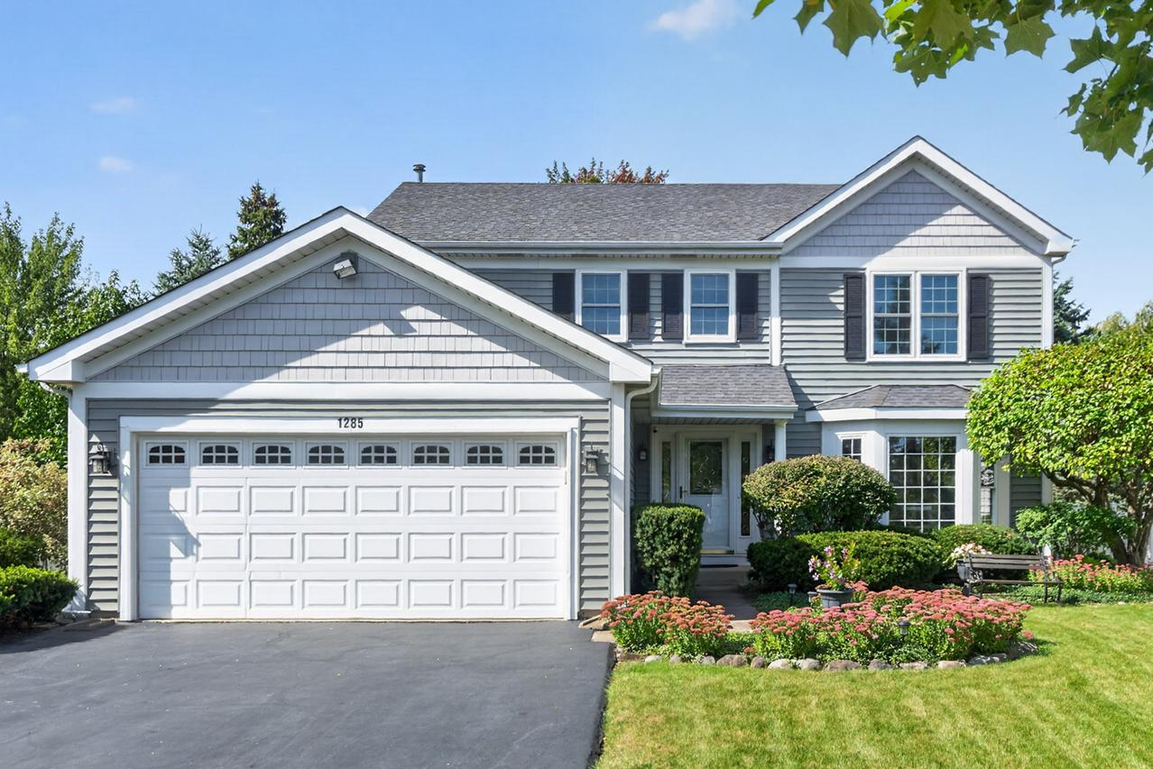1285 Berkshire Ln., Barrington, IL 60010