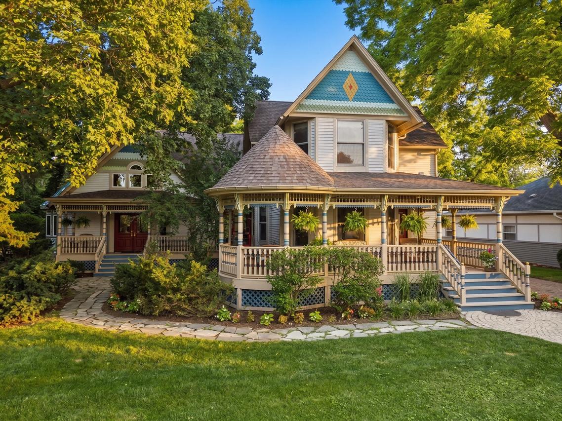 636 N Dunton Ave., Arlington Heights, IL 60004