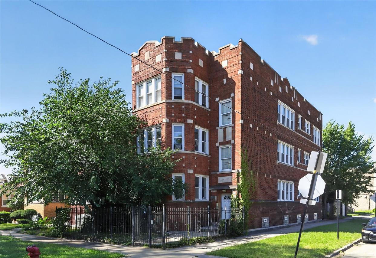 7700 S Laflin St., Chicago, IL 60620