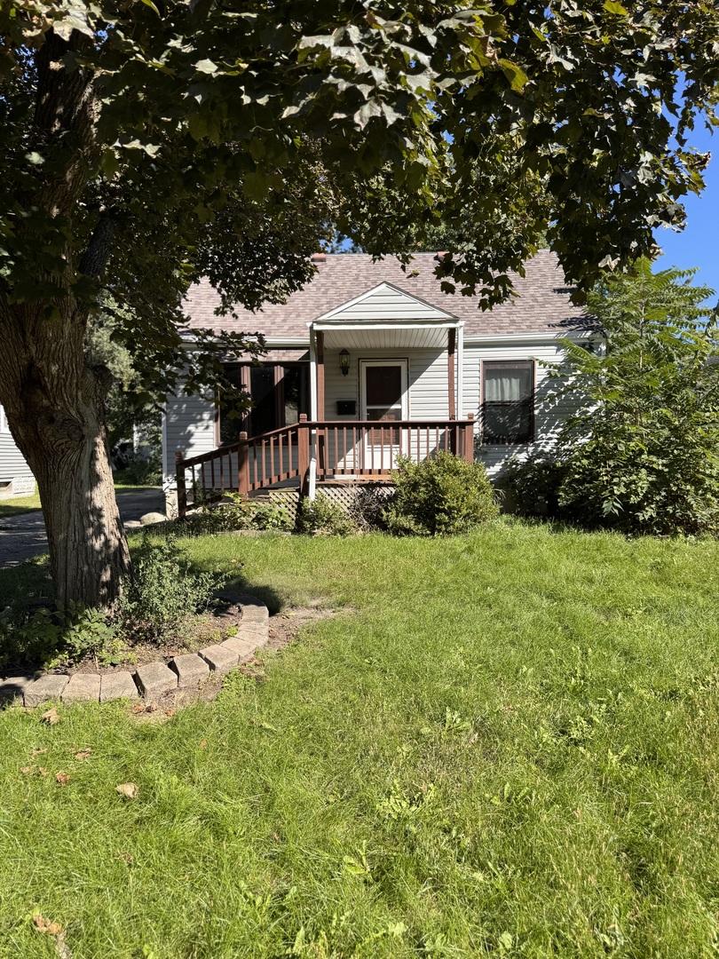 1304 14th Ave., Sterling, IL 61081