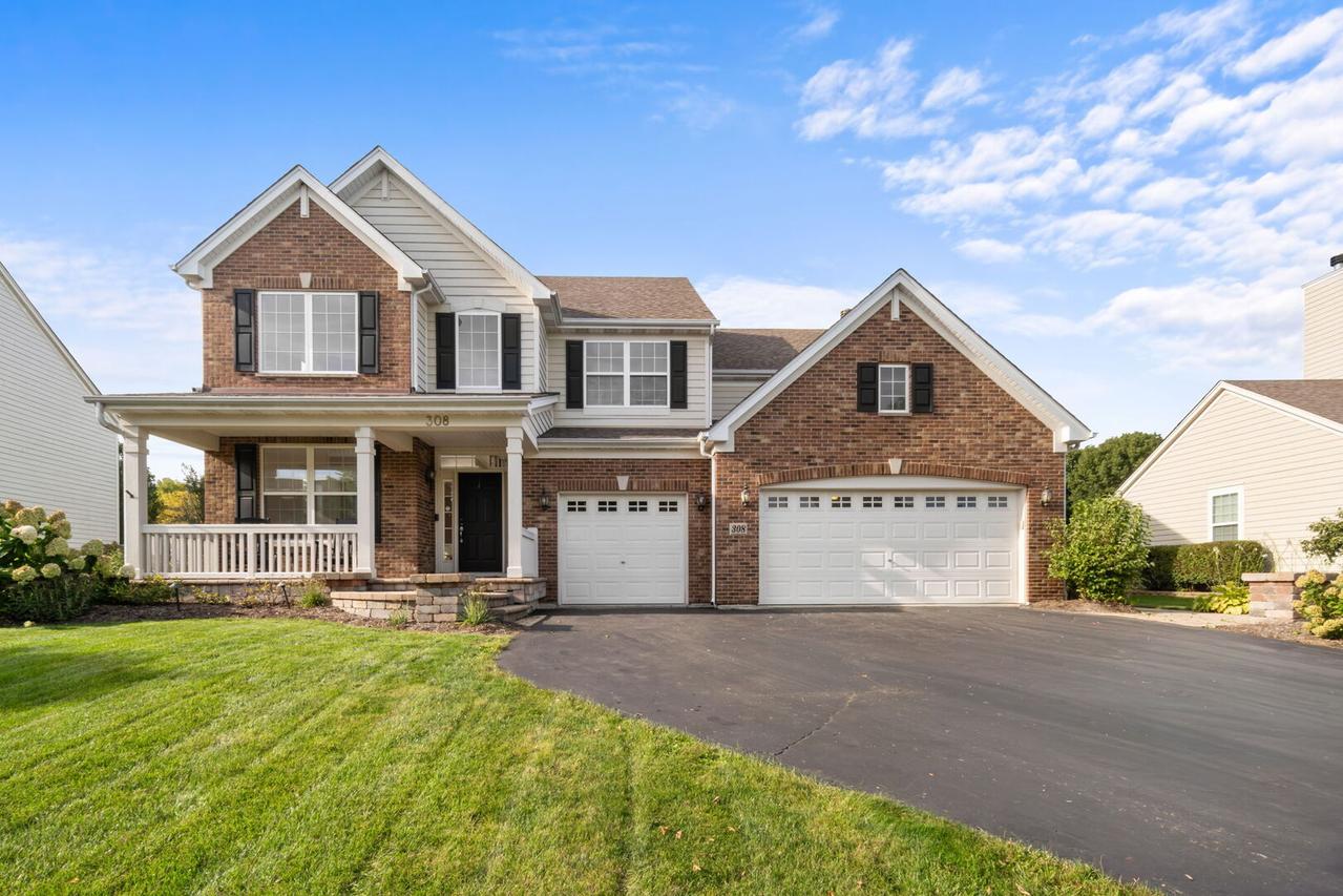 308 Comstock Dr., Elgin, IL 60124