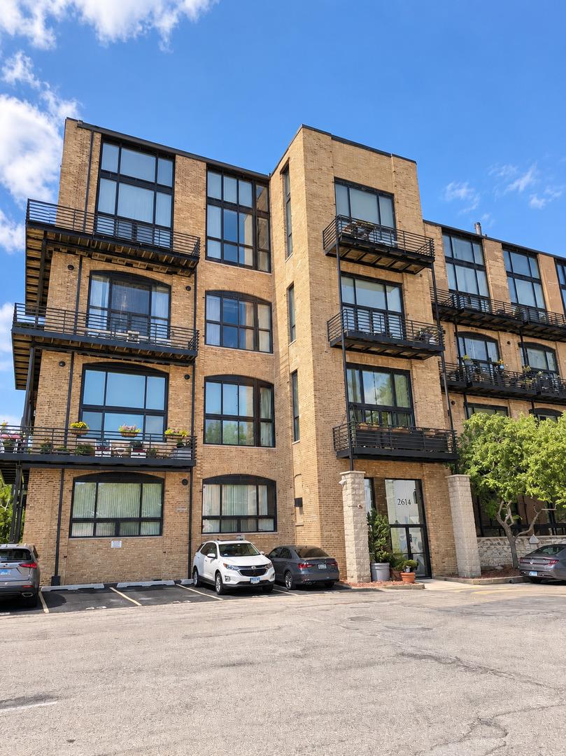 2614 N Clybourn Ave. #115, Chicago, IL 60614