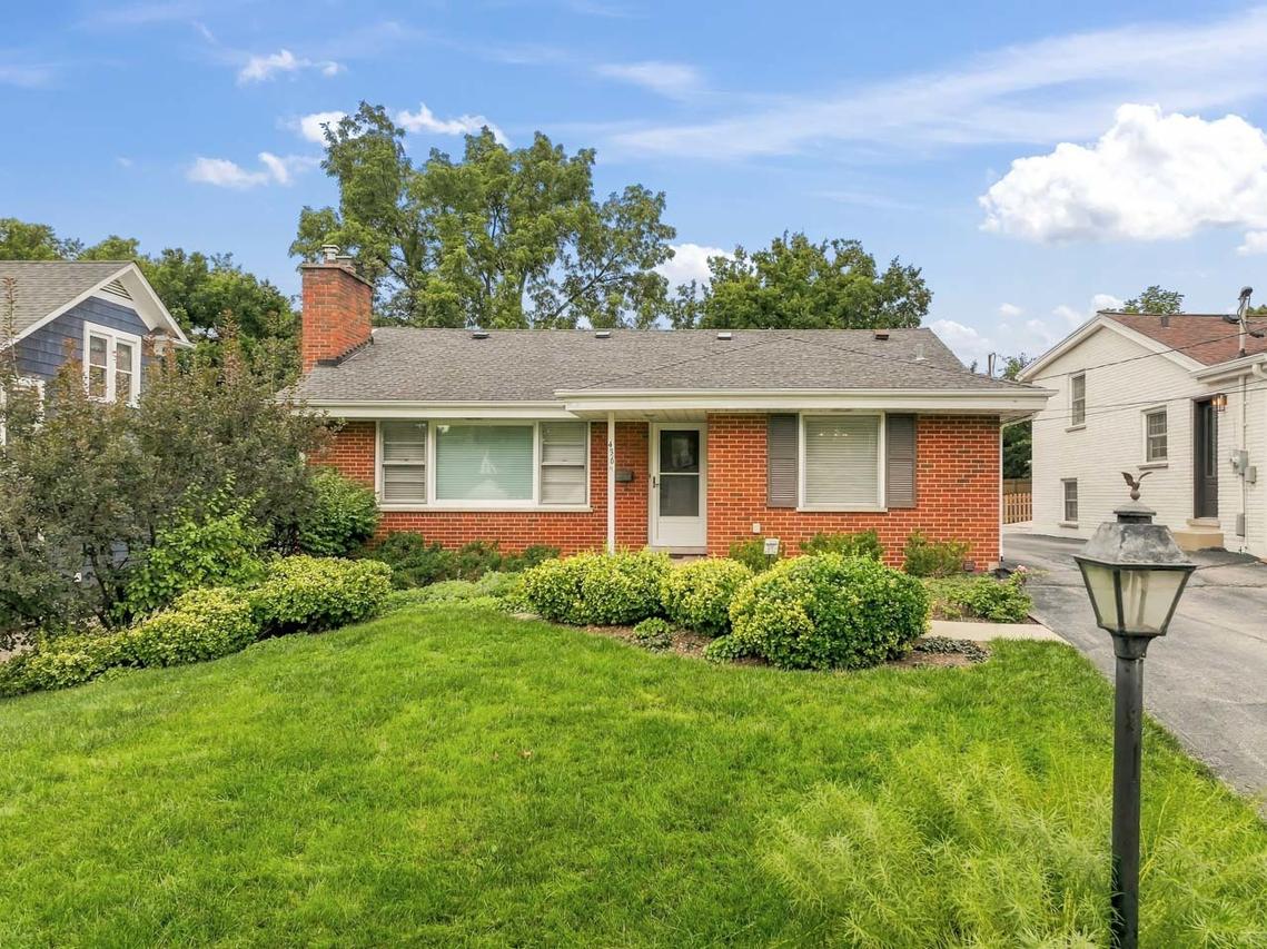 436 Turner Ave., Glen Ellyn, IL 60137