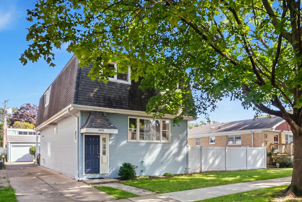 3831 N Octavia Ave., Chicago, IL 60634