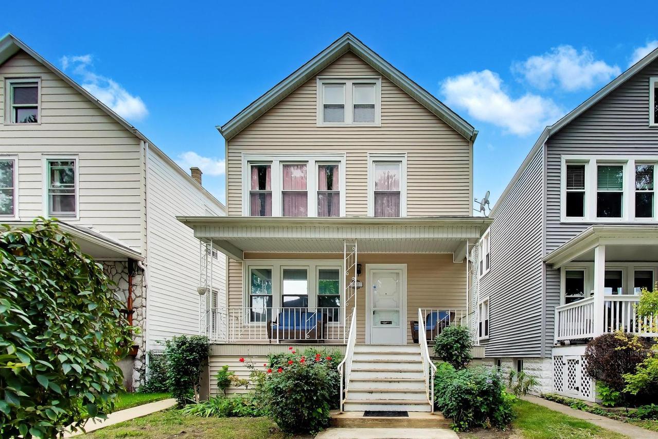 4132 N Maplewood Ave., Chicago, IL 60618