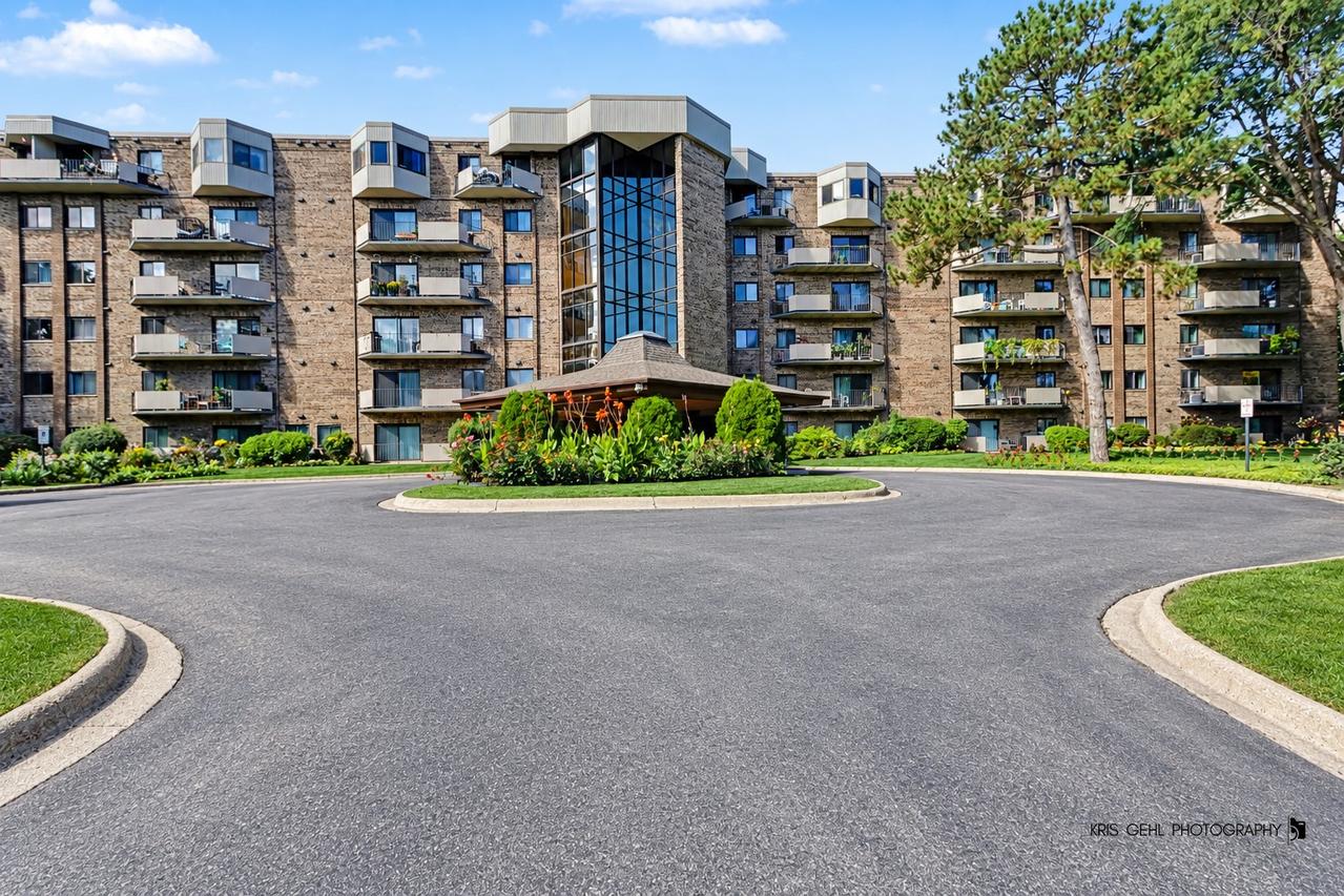 1243 E Baldwin Ln. #412, Palatine, IL 60074
