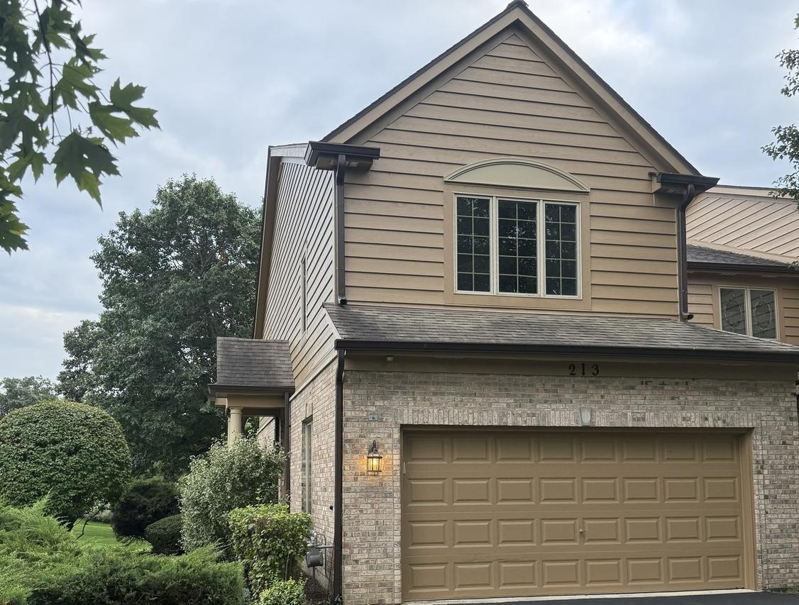 213 Winding Trails Dr., Willow Springs, IL 60480
