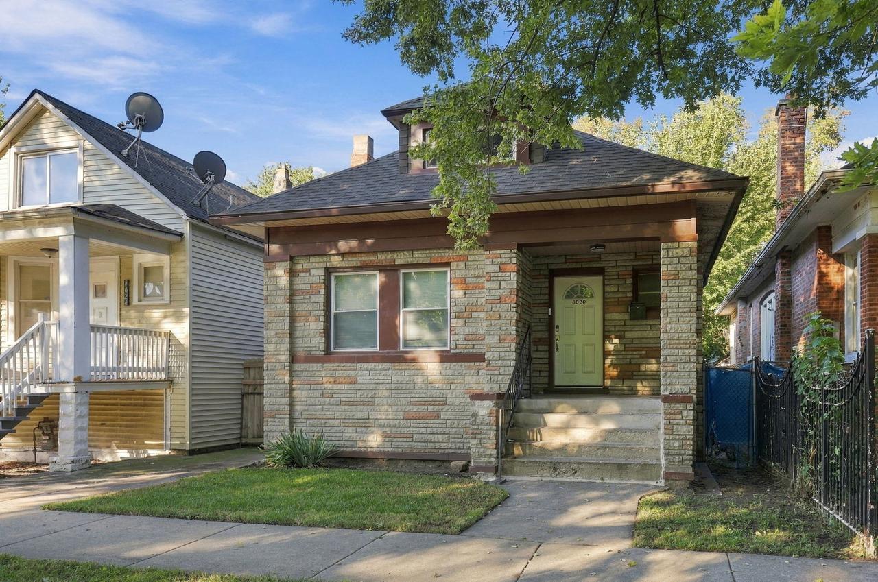 8020 S Muskegon Ave., Chicago, IL 60617