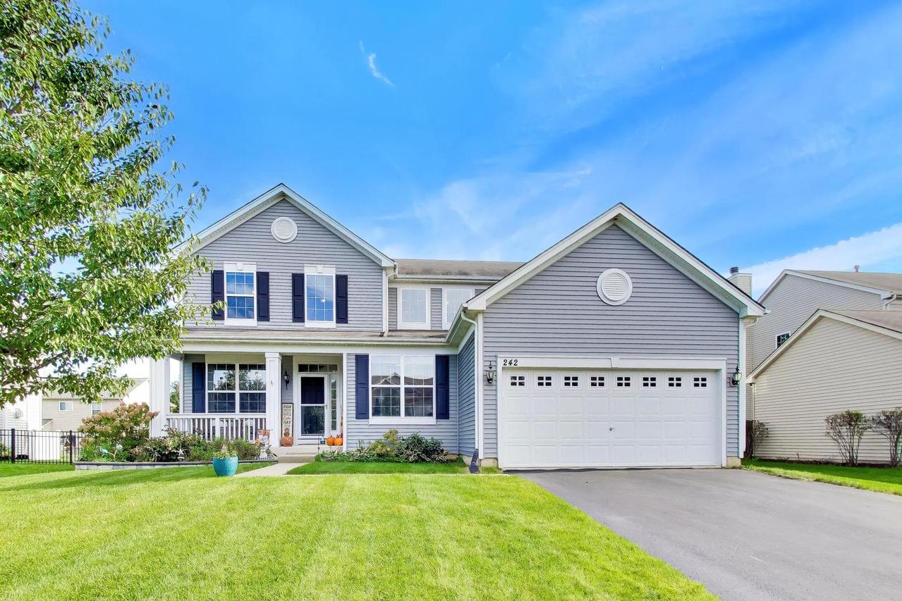 242 Bedford Ln., Volo, IL 60073