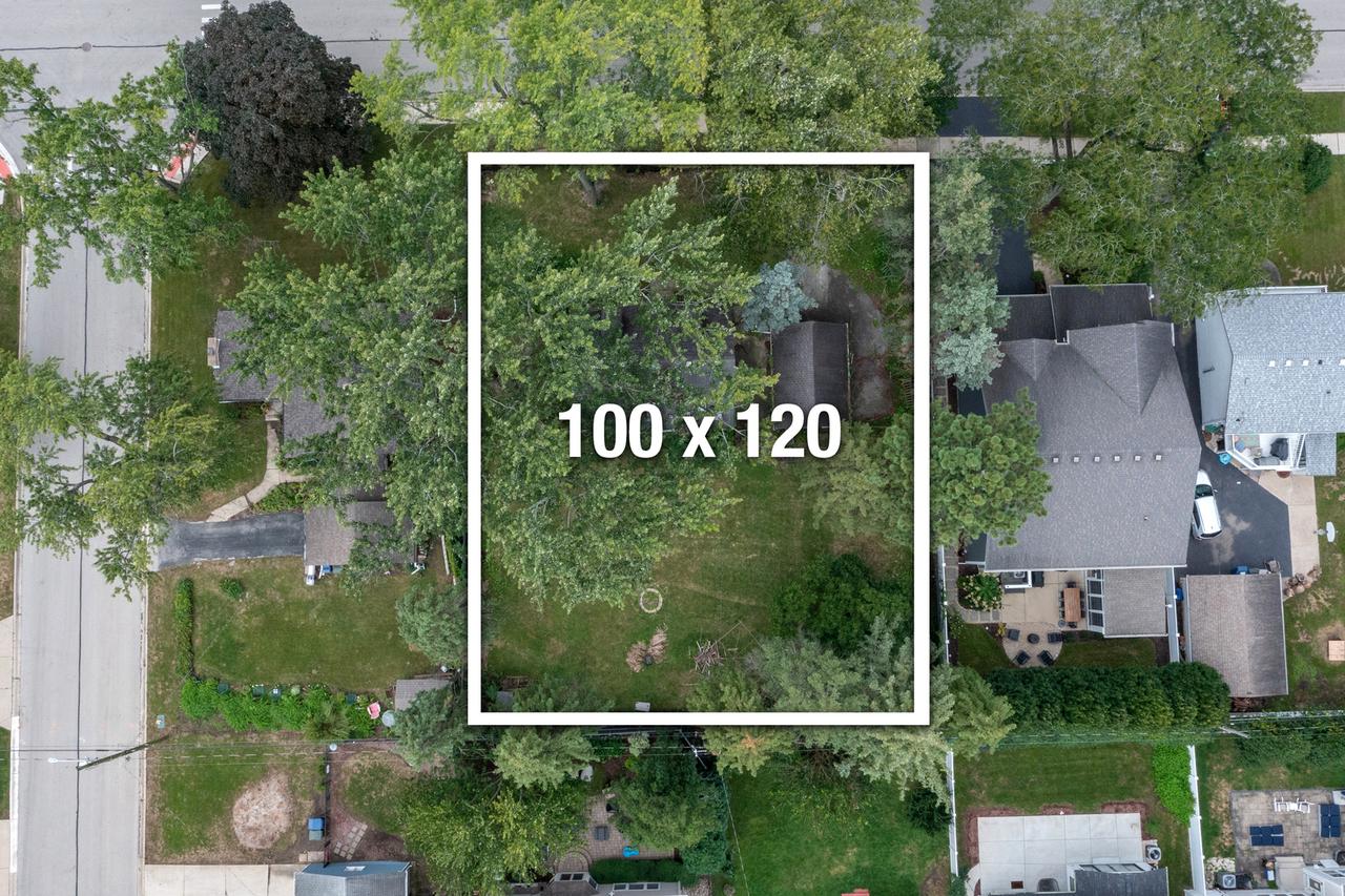 1314 N Eagle St., Naperville, IL 60563