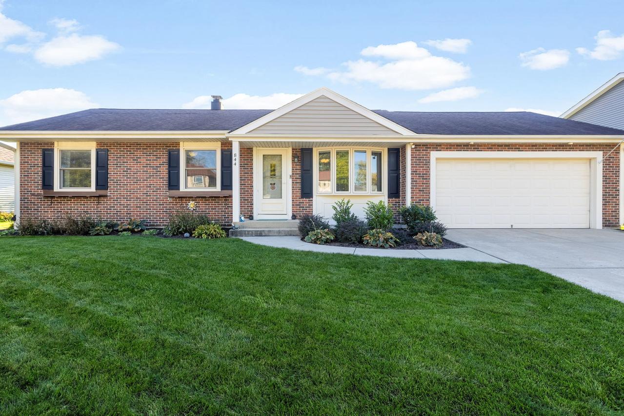 844 Voyager Dr., Bartlett, IL 60103