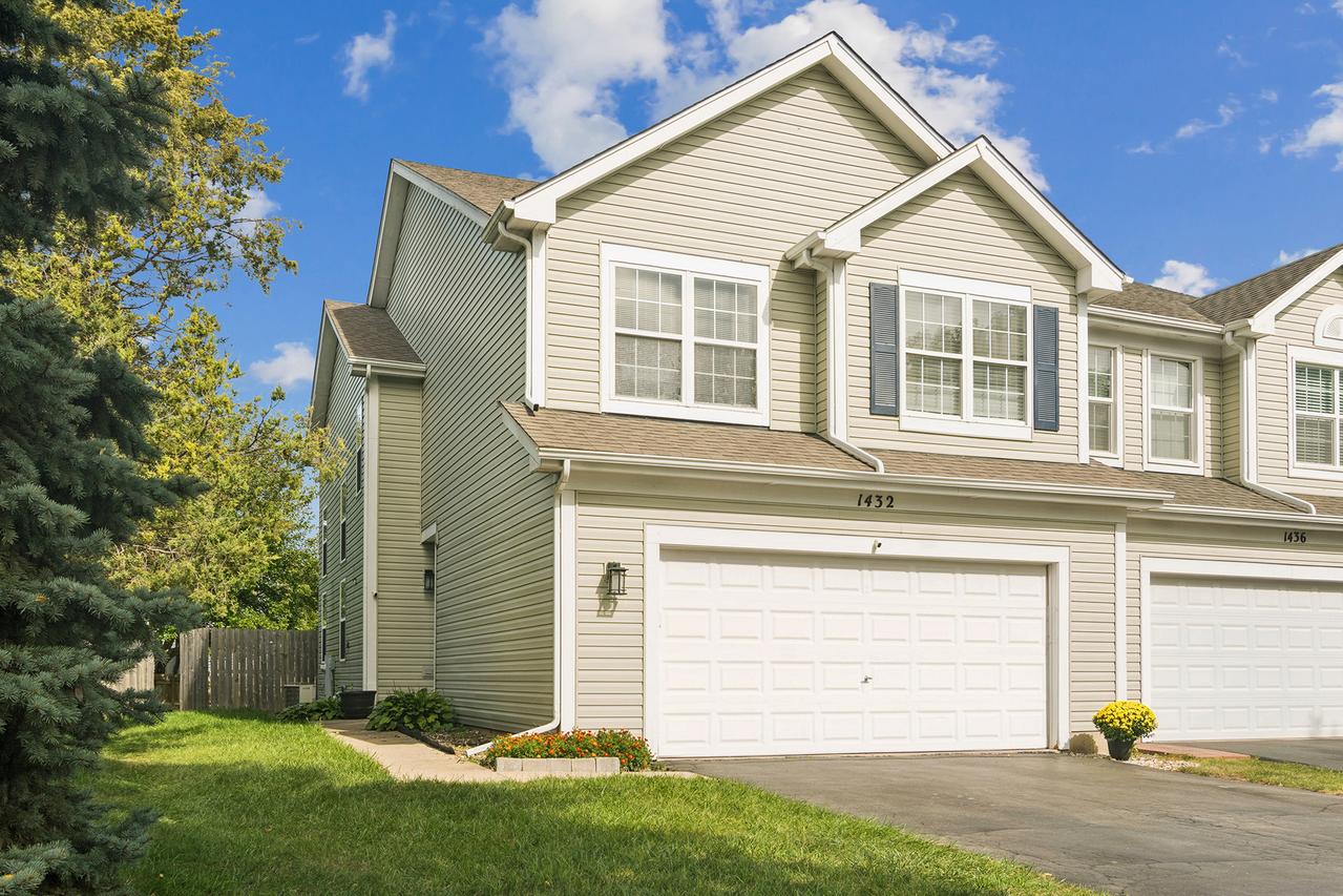 1432 Newport Ln., Mundelein, IL 60060