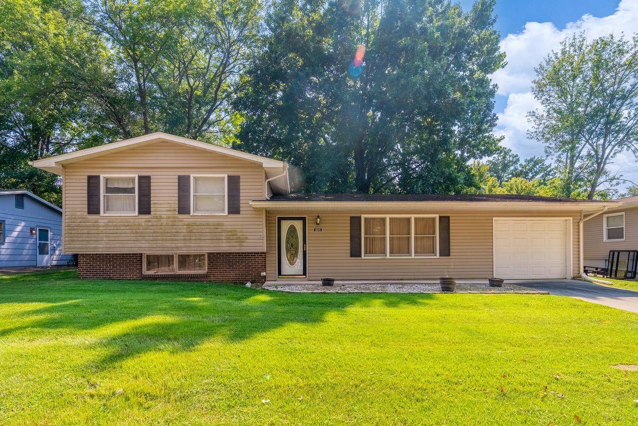 1815 W Freeman St., Carbondale, IL 62901