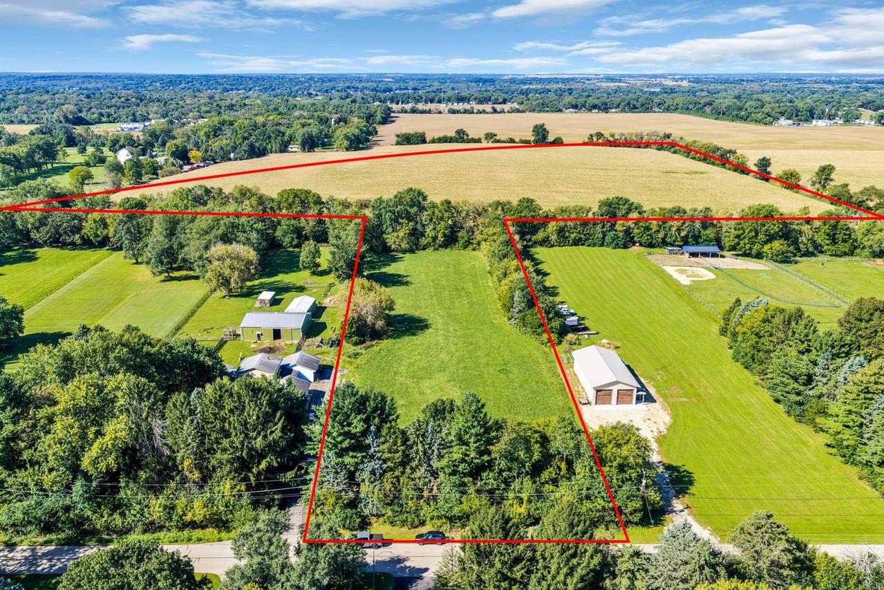S Ridgeway Rd., Ringwood, IL 60072