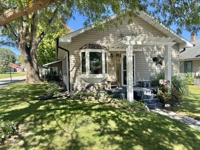 404 E 2nd St., Oglesby, IL 61348